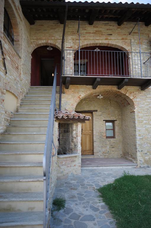 Bed and Breakfast Casapecchenino Dogliani Exterior foto