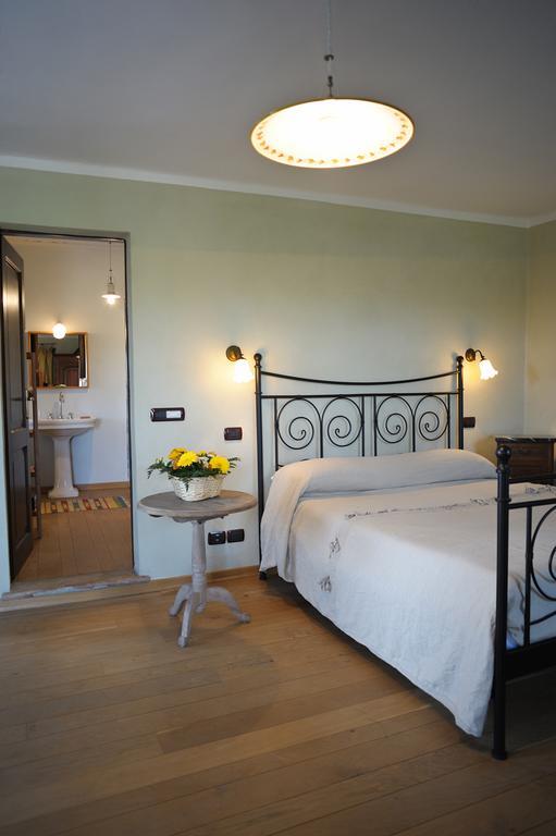 Bed and Breakfast Casapecchenino Dogliani Zimmer foto